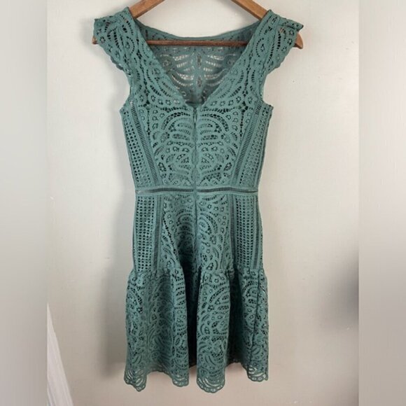 Reiss Herrera Cap Sleeve Lace Dress green fit and flare knee length ruffle 0 - Picture 5 of 16